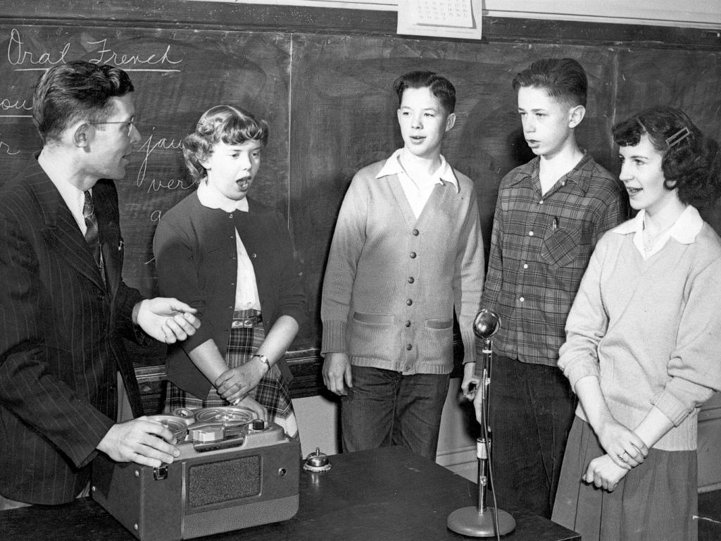 French students in classroom