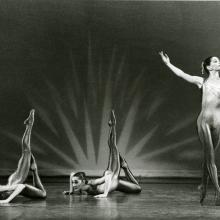 Sundances - Anita Bostok and other dancers, choreography by Lambros Lambrou, 198-?. <BR/>Photo PR2012.0781.3544.0030